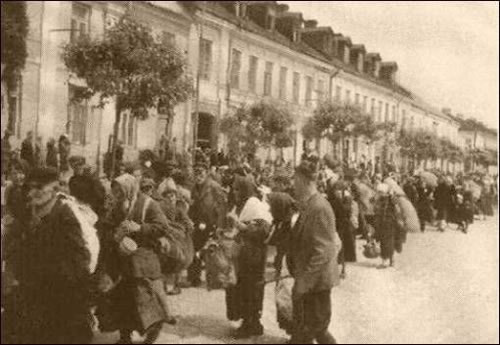 Nazi Roundup in Biala Podlaska 1942 - Market Square